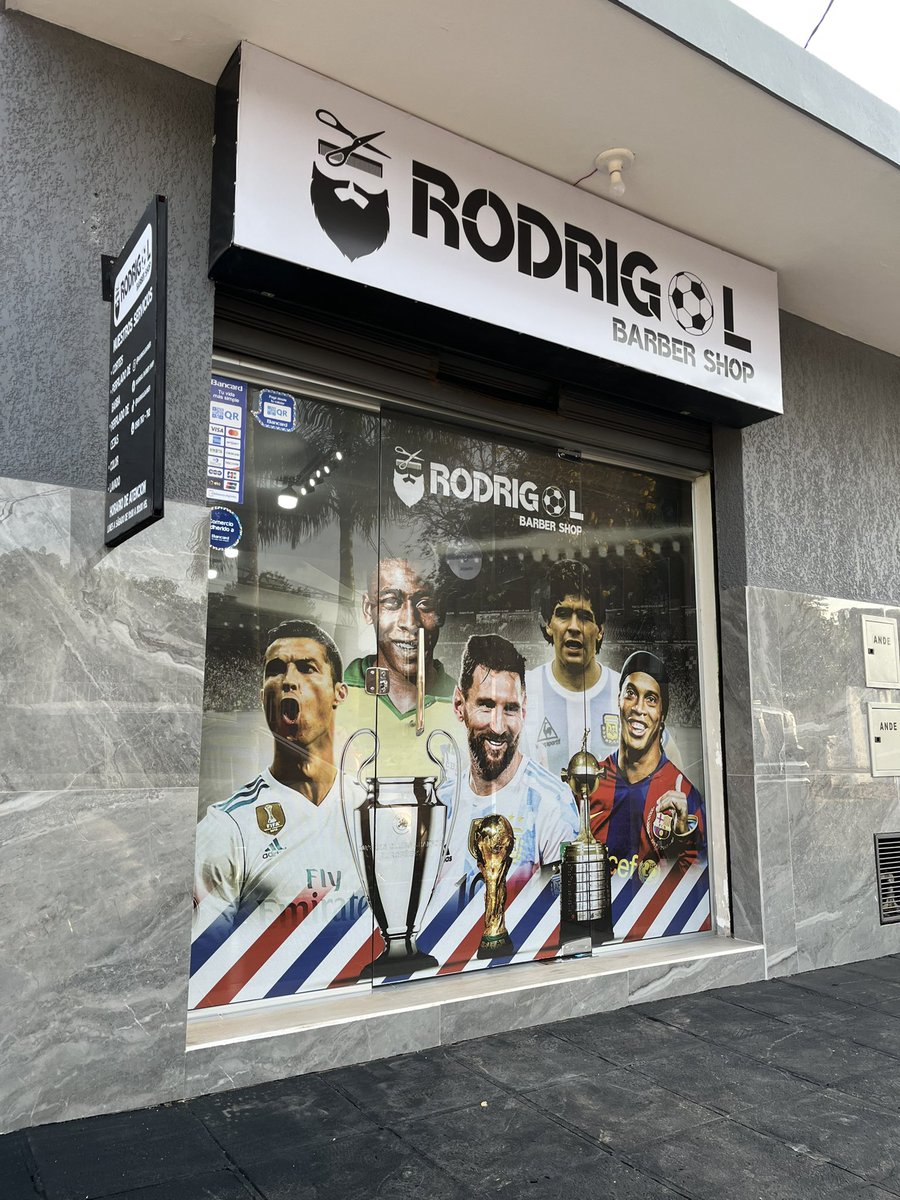 rodrigogaray98's tweet image. Un sueño hecho realidad 🔥💈 
Amigos de tuiter les invito a conocer mi nueva Barbería ubicada en el Barrio Bella Vista de la Ciudad de Luque a 5 cuadras del centro mismo 🤙🏻 
Info: 0981763762 📲 
RT para llegar a más personas por fa 🙏🏻