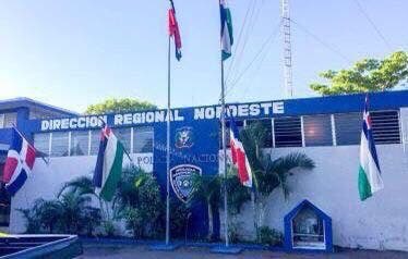 elnuevodiariord's tweet photo. 👮♂️¡22 personas en delitos!👀
En #Valderde, la Dirección Especializada de Atención a la Mujer y Violencia Intrafamiliar (#DEAMVI) informó el apresamiento de 22 personas, vinculadas en agresión física, amenaza de muerte y otros delitos.
#ElNuevoDiarioRD #Violencia https://t.co/a15wJTug0n
