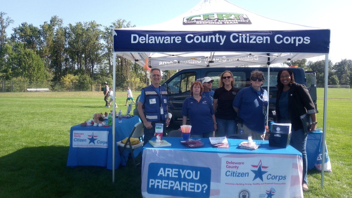 DelCoCorps's tweet photo. Our volunteers came out on Sunmorning to help support the PSP and their Camp Sunny Day program. We represented CCDC  as a unit along with Demonstrations from CART and   ARES.  I am not sure who had a better time, us or the campers. !

#delcobluearmy
#delcocitizencorps
#delcoares https://t.co/gRuAuM6J2C