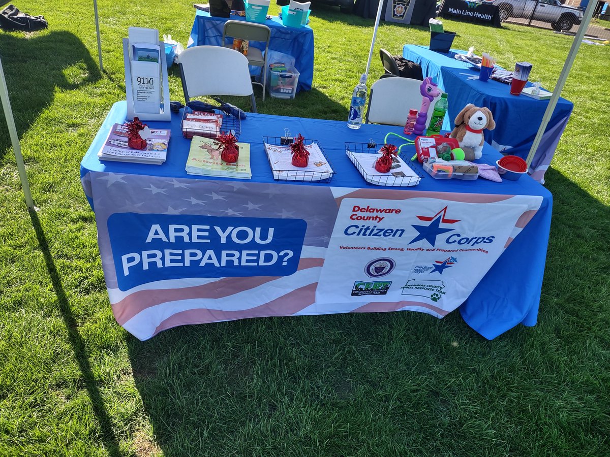 DelCoCorps's tweet photo. Our volunteers came out on Sunmorning to help support the PSP and their Camp Sunny Day program. We represented CCDC  as a unit along with Demonstrations from CART and   ARES.  I am not sure who had a better time, us or the campers. !

#delcobluearmy
#delcocitizencorps
#delcoares https://t.co/gRuAuM6J2C