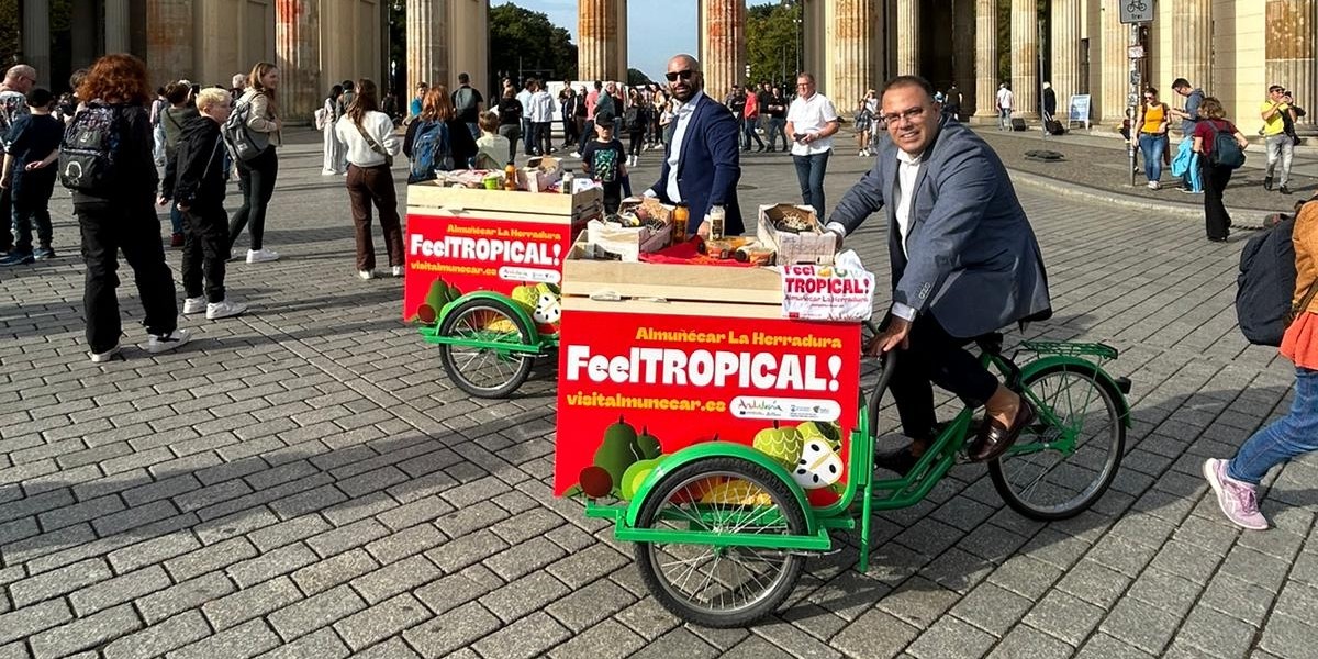 Motril__Digital's tweet photo. Almuñécar se promociona en Alemania bajo el lema  FeelTrocapical
https://t.co/S6eMXhkfbB https://t.co/JmzghEMA42