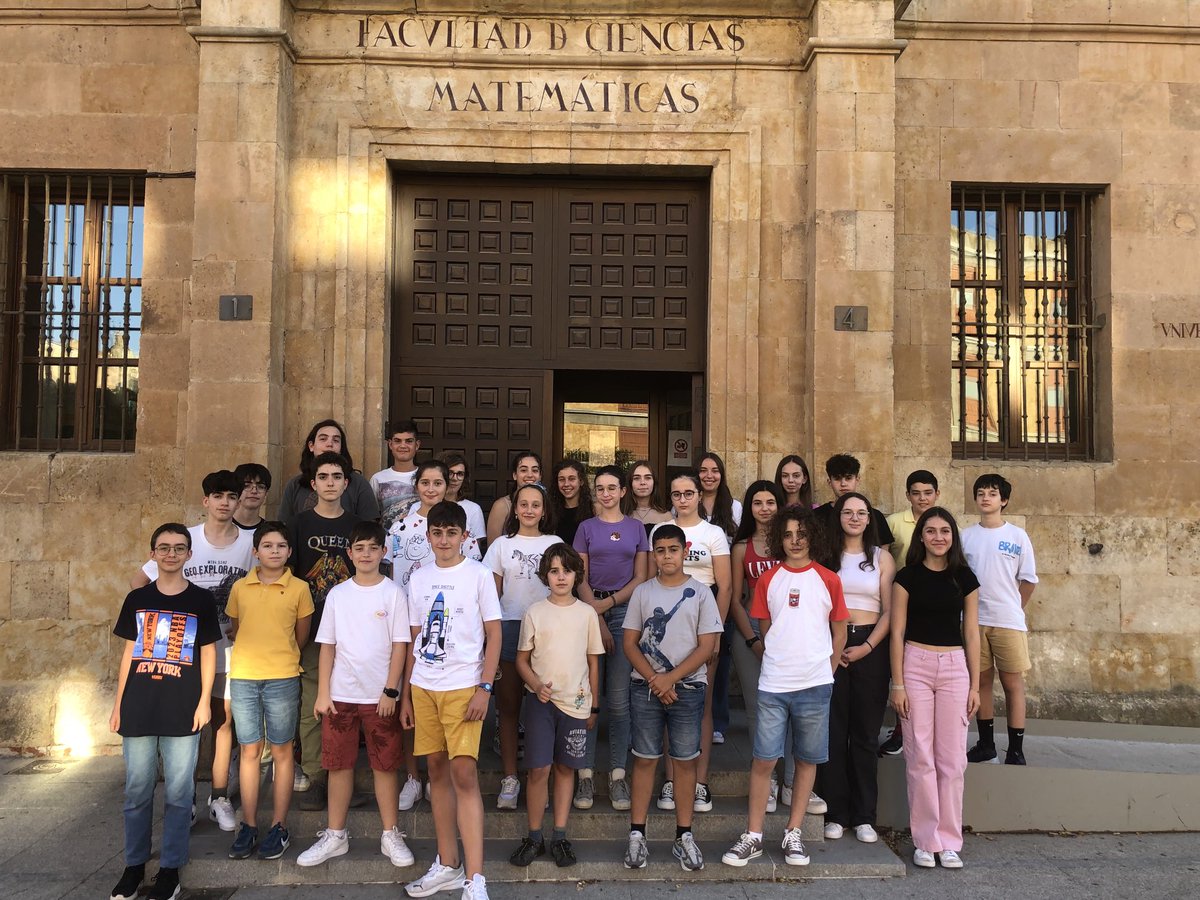 Comienzan en Salamanca las sesiones del Proyecto EsTalMat del curso 23 - 24. 28 participantes entre 1er y 2º año. Esperamos que disfrutéis las sesiones programadas.
<a href="/EstalmatPonfe/">Estalmat Ponferrada</a> <a href="/EstalmatVall/">EsTalMat Valladolid</a> <a href="/EstalmatS/">Estalmat Salamanca</a> <a href="/socylemsalaman1/">socylemsalamanca</a> <a href="/Socylem_cyl/">@socylem_cyl</a>