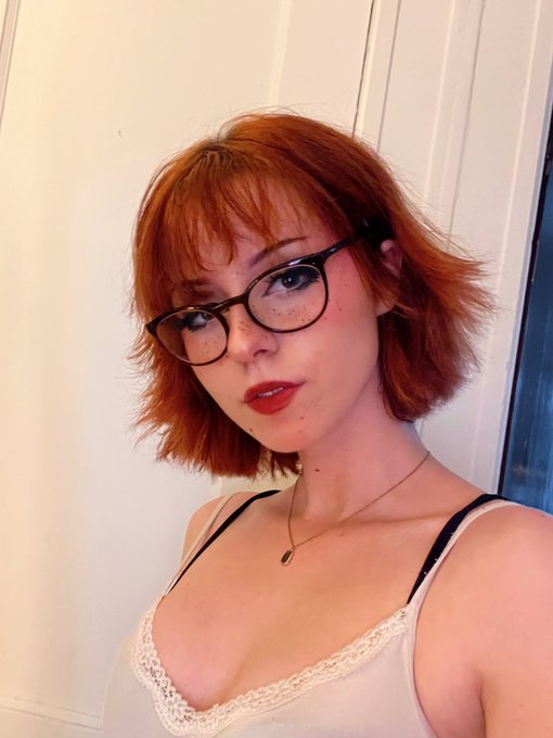 editing p0|?N while watching Manifest ;3 https://t.co/fkmQHlLdZR