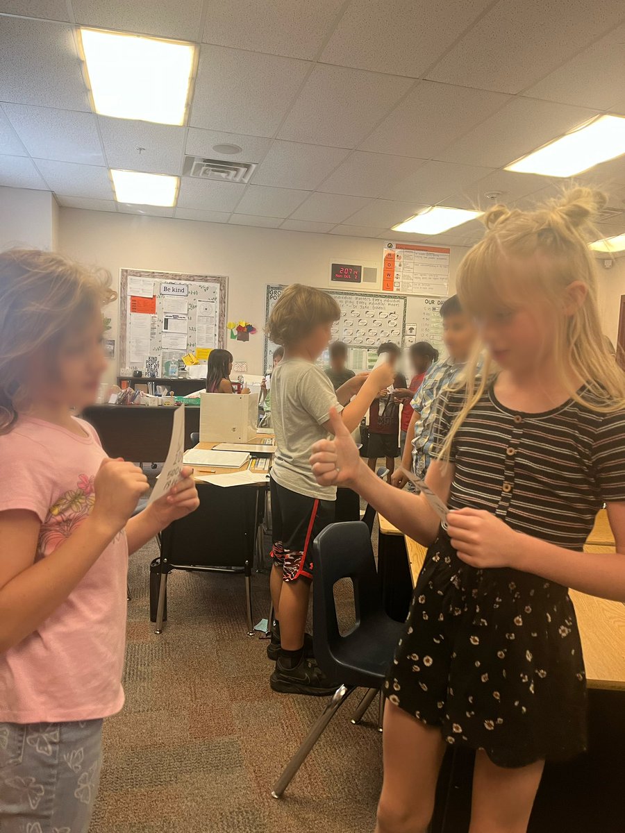 Lindsay Simpson tweet media