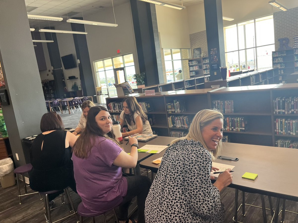 MFMSPride's tweet image. 🏫 Our campus leadership team is taking strides towards excellence! We've been actively participating in a Campus Improvement Plan Gallery Walk. 🌟 Stay tuned for the amazing improvements we have in store for our beloved campus. 💪 #CampusImprovement #CreatingChange 🏞️✨