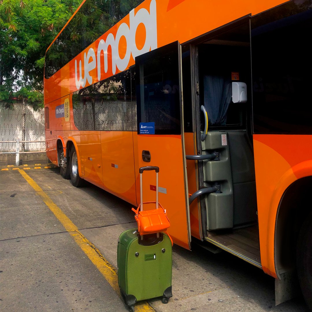 wemobioficial's tweet photo. Já começamos outubro assim, ativando a skin viajante com:

✔️​Malas prontas
✔️​Roteiro
✔️​Amigos
✔️​Webus laranjinha

E partiu!!! 🚌​🧡​

#ficadica #viagem #viajar #trip #wemobi #welovers https://t.co/ZBa99LzLll