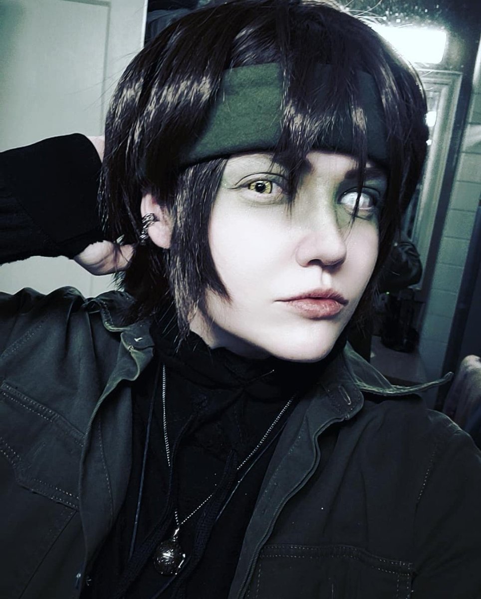 GRAVE_M0SS's tweet photo. Wanted to put a new pin of a mix of cosplays of some of my favs 💙🖤💜 https://t.co/Z5rNA9hfXO