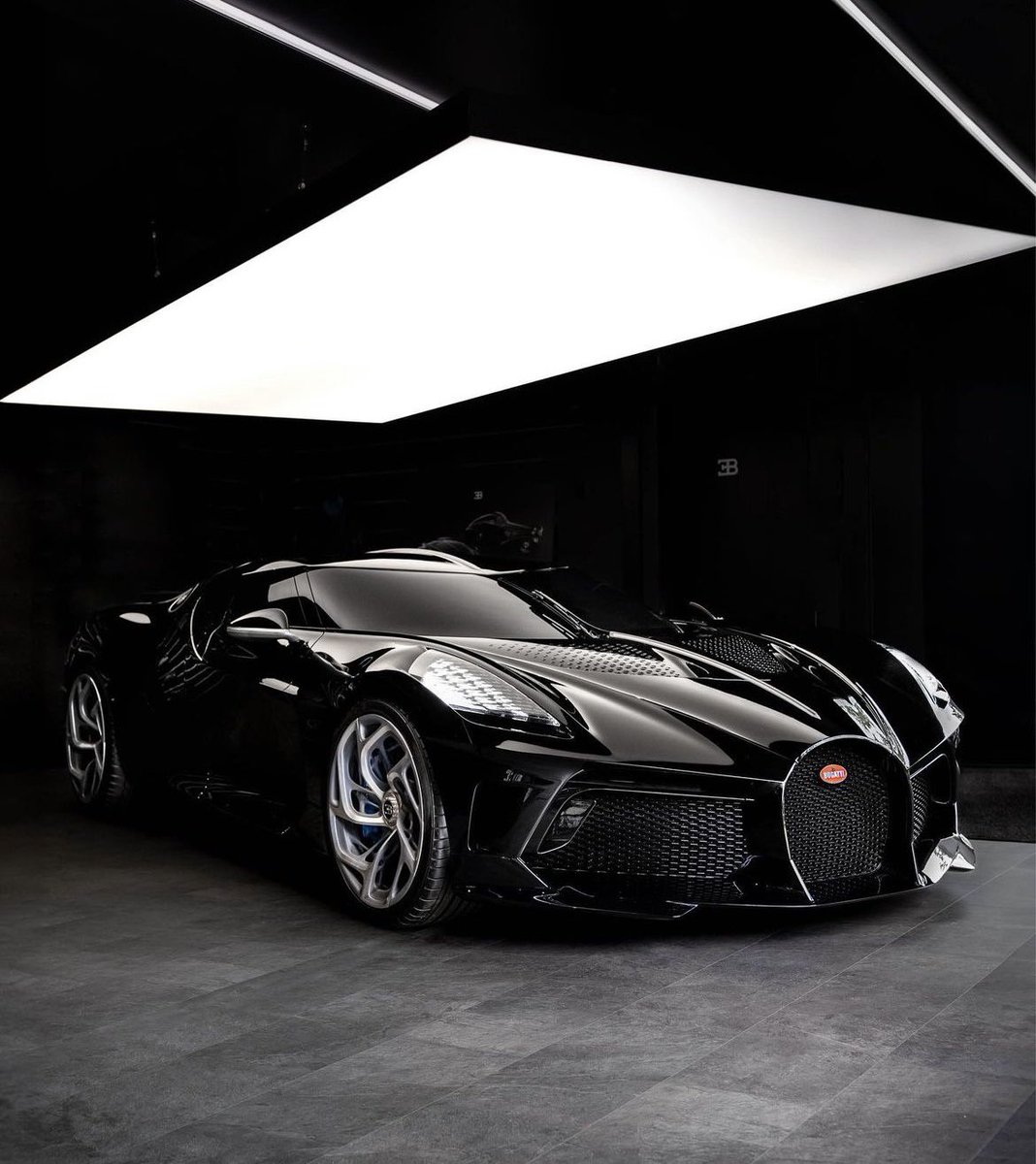 Which ALTcoins are you stacking up on, aiming for that 1000x? Dream big! That Bugatti in your garage might be closer than you think. 😉💰 #CryptoGoals #DreamRide #Bugatti #Bullrun #Crypto