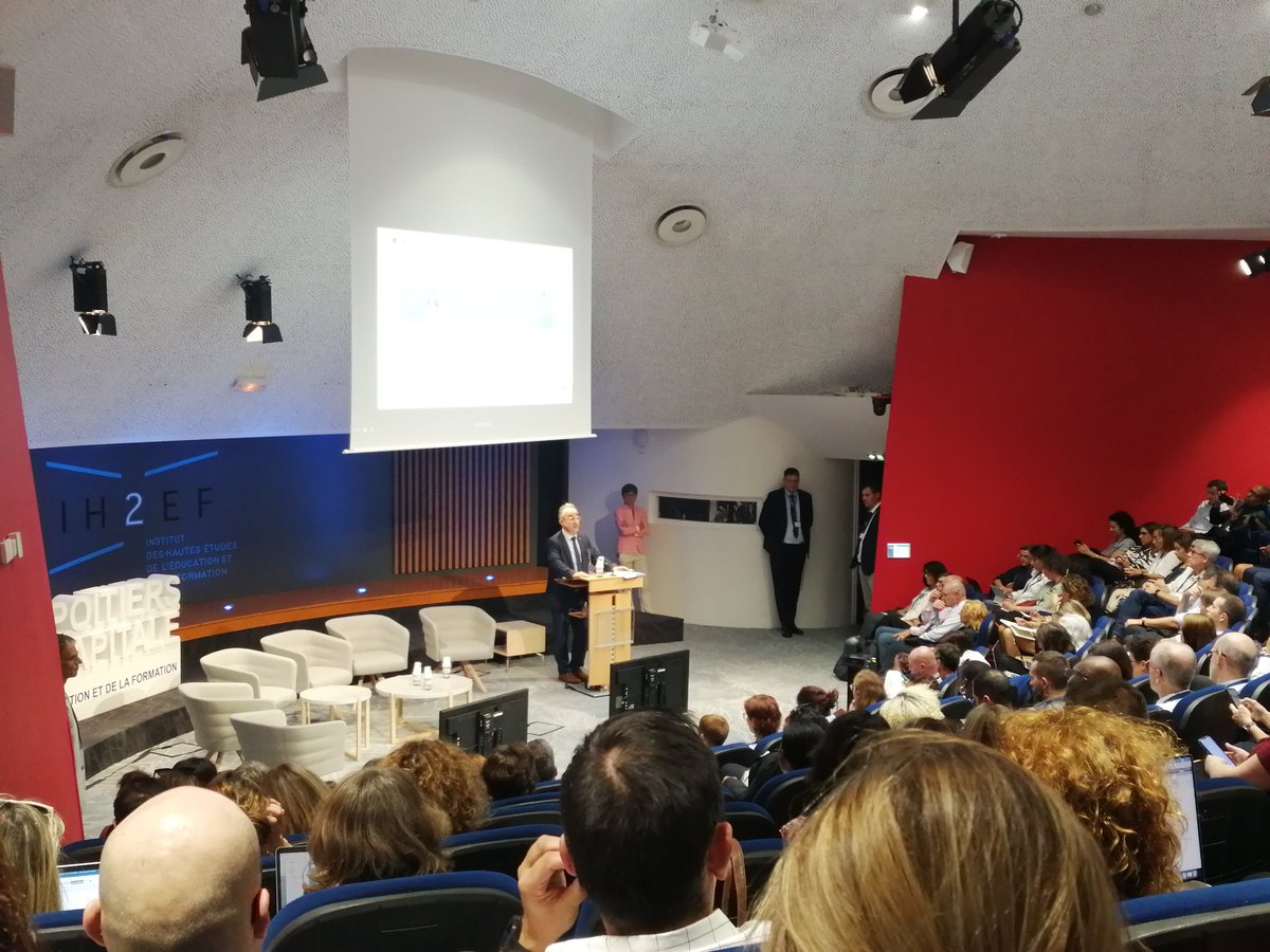 VladimirSoloch's tweet image. Après Arcueil, l&apos;@Ih2ef est l&apos;étape incontournable des #perdir2023 - aujourd&apos;hui c&apos;était le début d&apos;une semaine de formation dans l&apos;amphithéâtre aux couleurs de la République - 1er séminaire promo #colettebesson