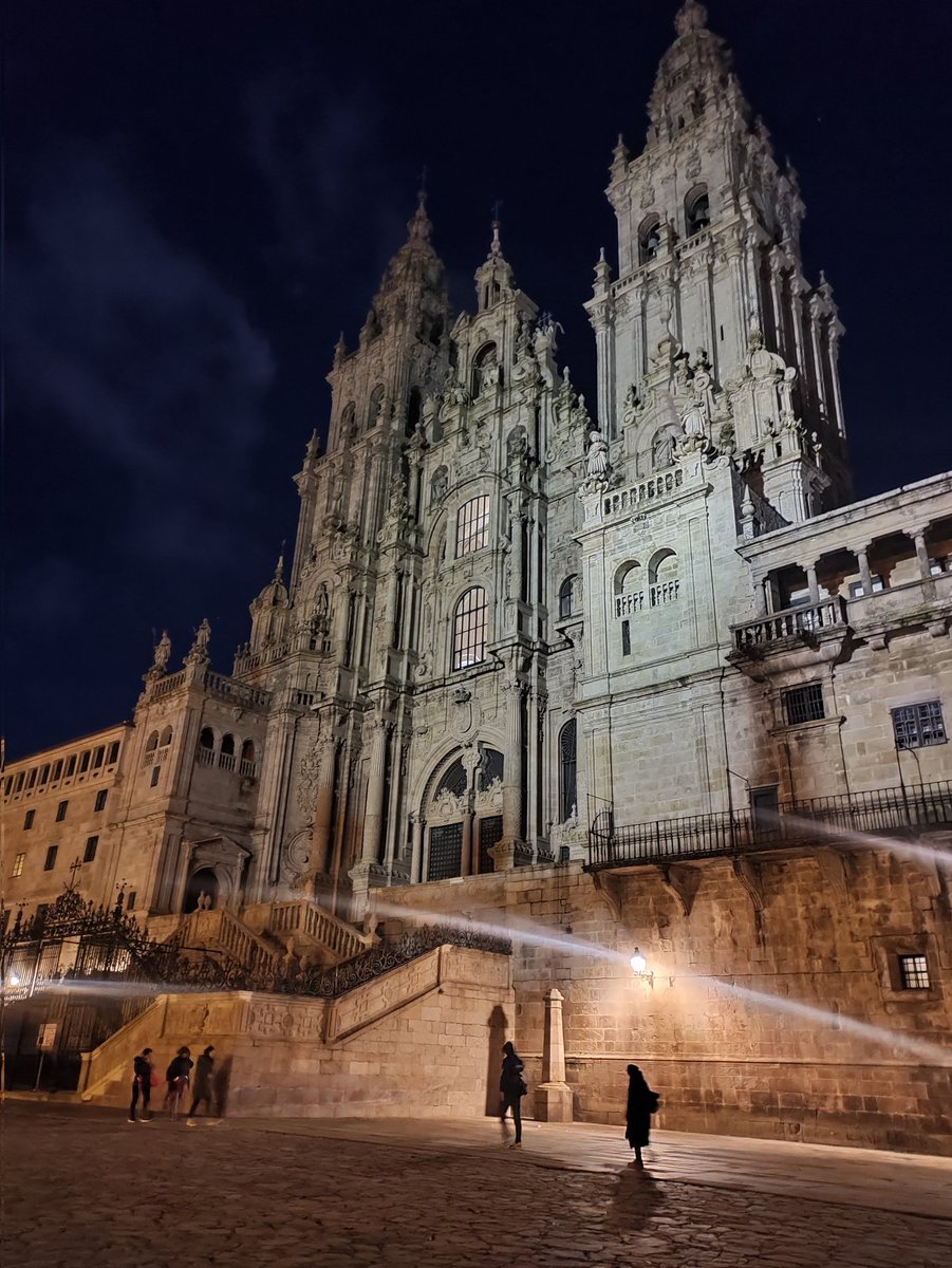 taboadaolalla's tweet photo. @Culture_Crit Santiago de Compostela Cathedral https://t.co/RiZPHM7YnA
