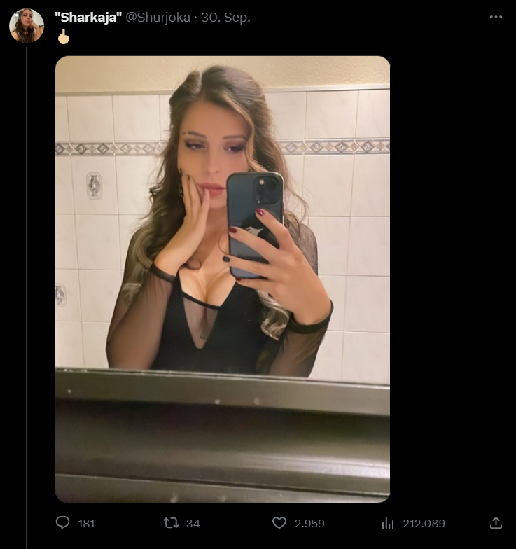 H3CH2COHExperte's tweet photo. Was mir gerade auffällt: Shurjoka hat dieses Bild ausgerechnet am letzten Tag des #Nosimpseptember gepostet. Zufall? https://t.co/IEQZILFAj6