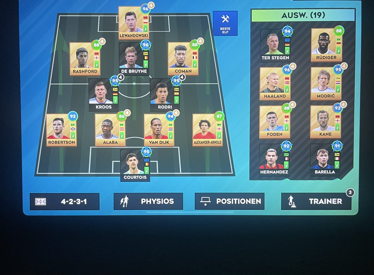 Hab das Spiel #Dreamleaguesoccer weitergespielt und den Kader etwas aufpoliert.