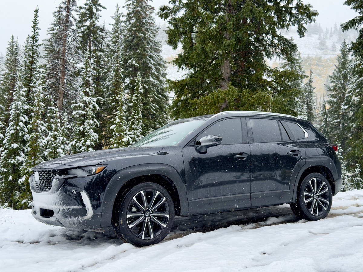 Drive a @MazdaUSA 

#utah #mazda #mazdacx50 #snow #autumnfall