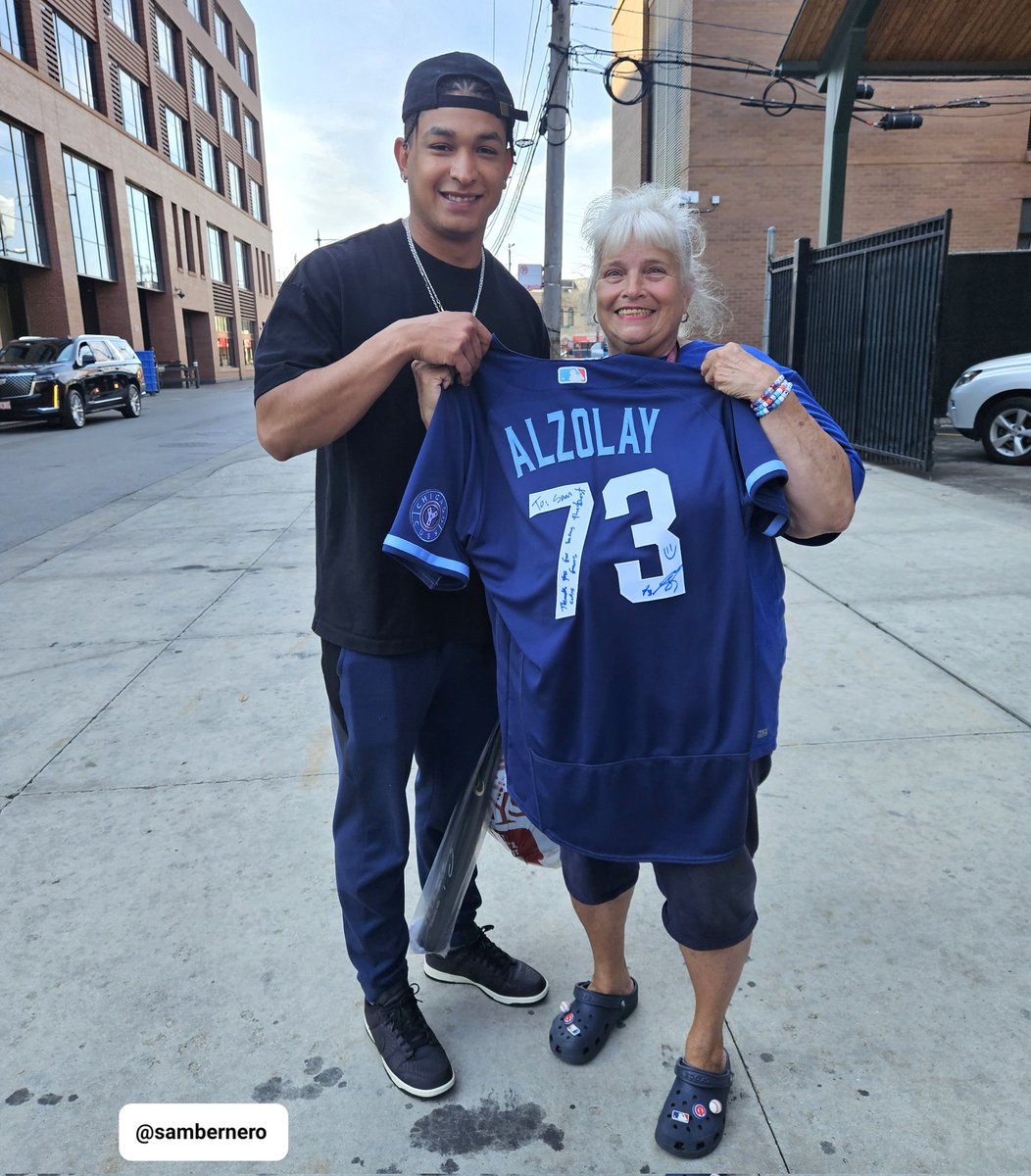OMG! Adbert Alzolay gave me a autographed jersey as he left Wrigley Field today after packing up his stuff. I was so shocked. I cried happy tears. It meant so much to me. @adbert29 words can't express how happy I am and how much I thank u xo #Cubs
