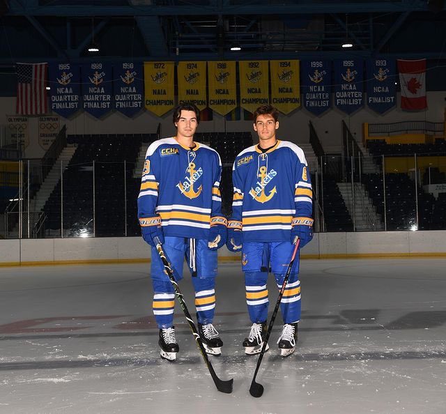 NCAAIceHockey's tweet photo. Runs in the family 🏒

#NCAAHockey x 📸 @HockeyLSSU https://t.co/ZnwOylrDsm