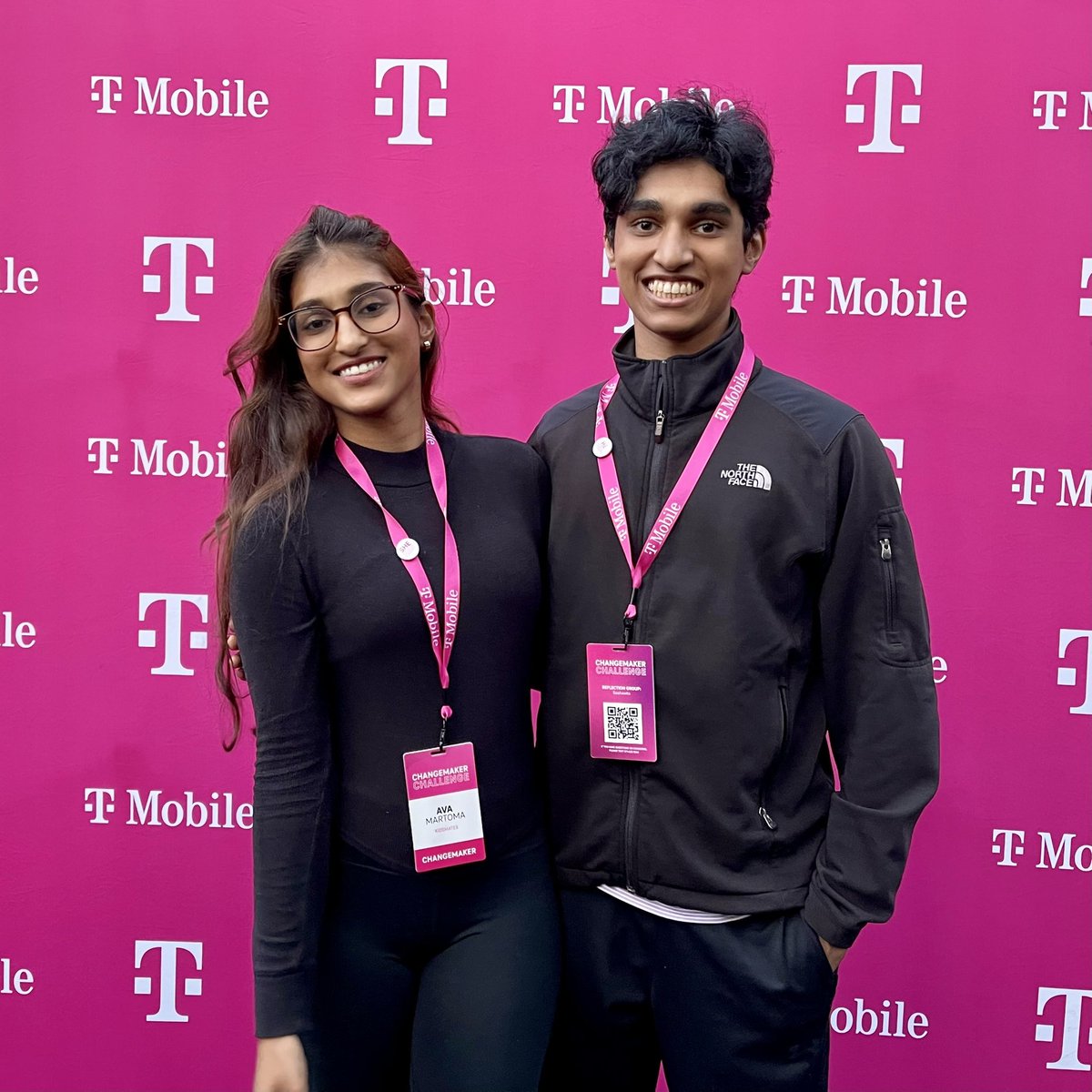 KidsMates's tweet photo. Day 1 - Thank you @TMobile @MikeSievert @JaniceKapner and @Changemakers for this amazing opportunity to support children of incarcerated parents at #tmochangemakers 🇺🇸 We loved seeing @TMobilePark from the ✈️! https://t.co/dtK8VvRGb1