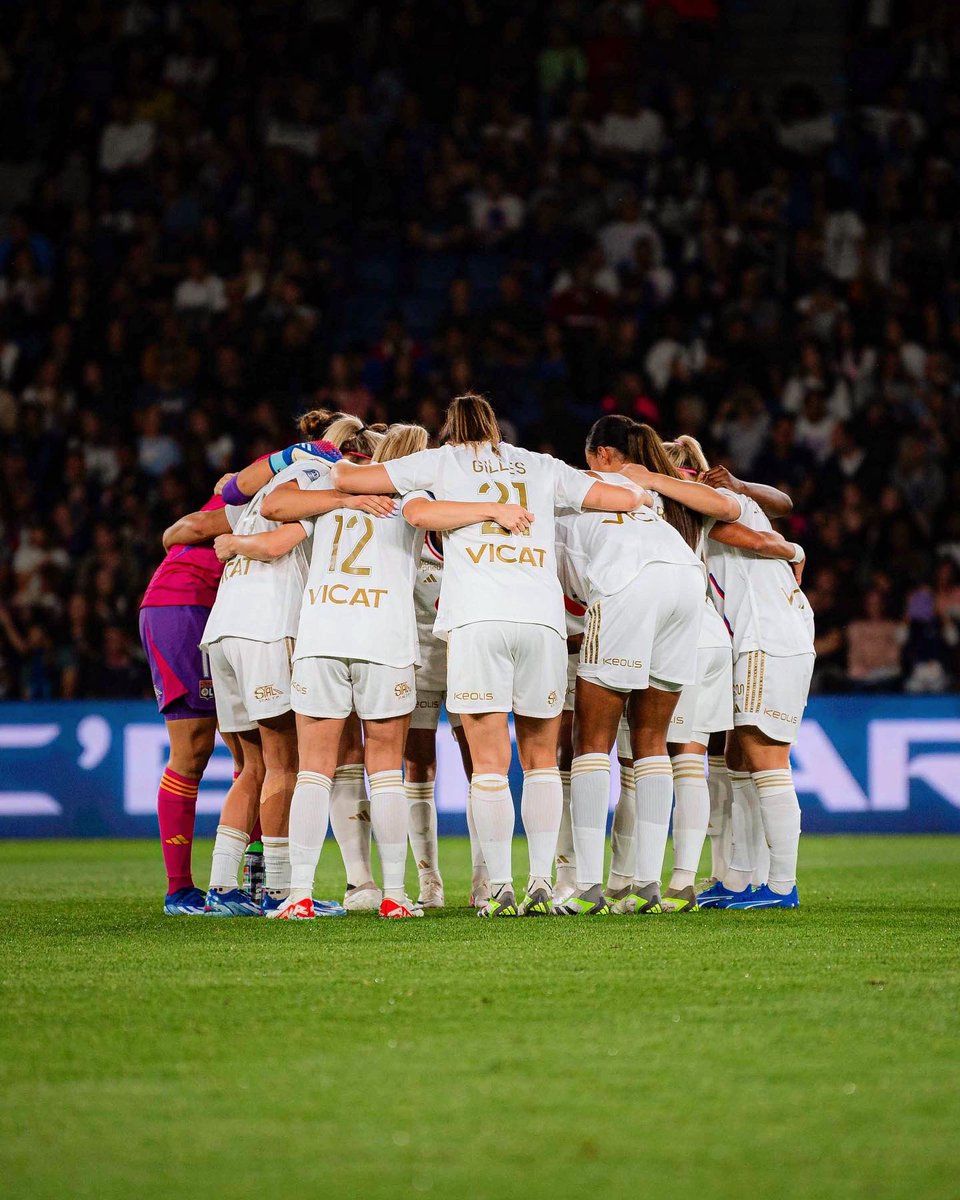 Les yeux rivés sur la victoire 🔴🔵