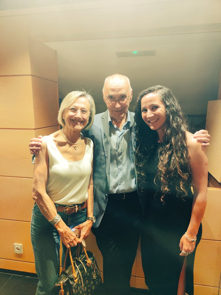 Hay una puerta ahí... Simplemente INCREÍBLE!