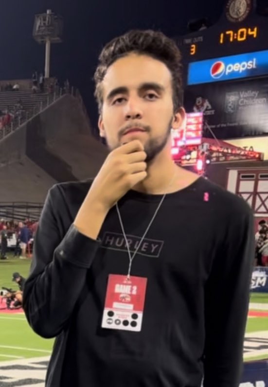 kataleci's tweet photo. For #MCJ124 this week, we are featuring a classmate. This is Dylan Gonzales @DylanGonzo13 . He found his passion for digital journalism and is currently covering sports for @TheCollegian 
@peacekim @FSMCJDept https://t.co/95ELz5N39m