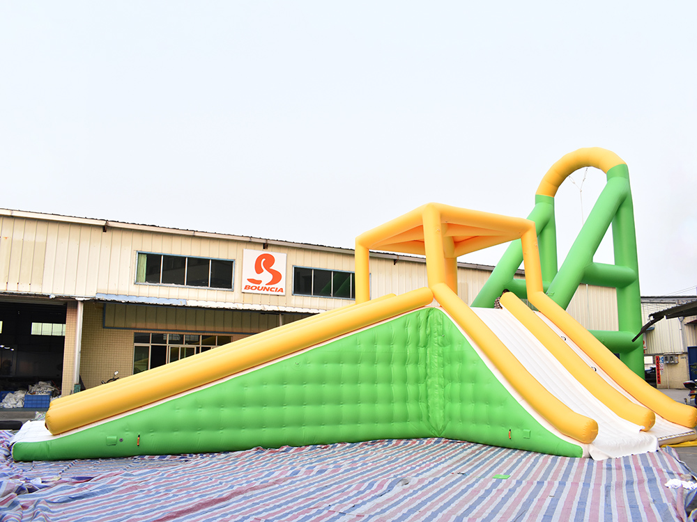 Bouncia8's tweet image. Let's grab the chance to learn more about Inflatable Water Swing For Water Park: bouncia.com.cn #waterinflatables