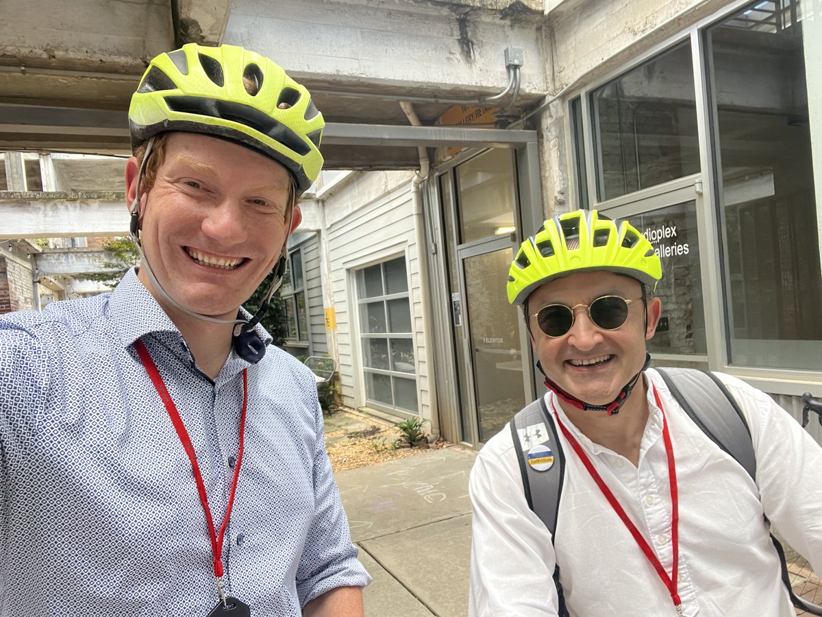 What a great afternoon exploring #Atlanta, its rich street art scene and history with <a href="/PlatonovPyotr/">Pyotr Platonov</a> and many more #CinC2023 attendees