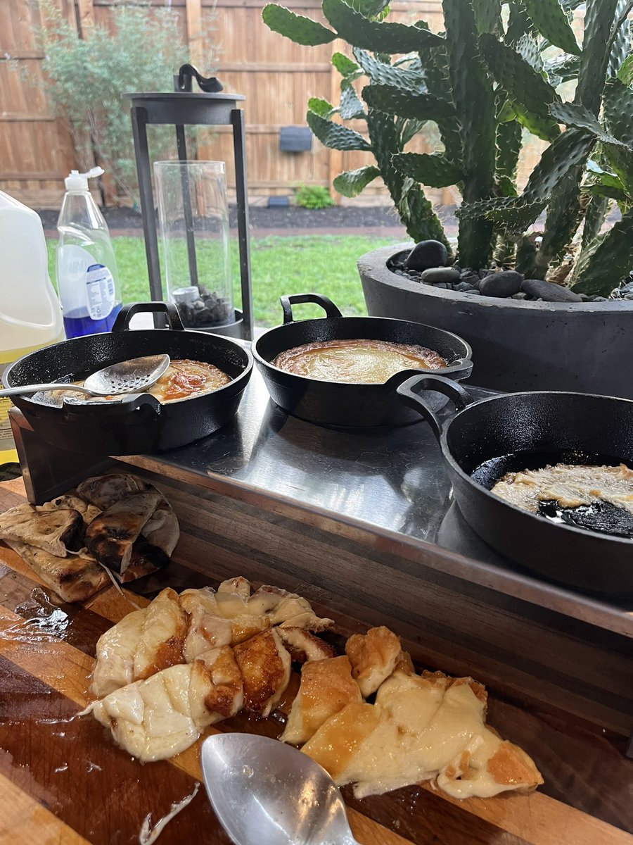 dallaswinechick tweet media