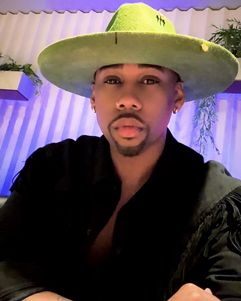 V. Rashad tweet media