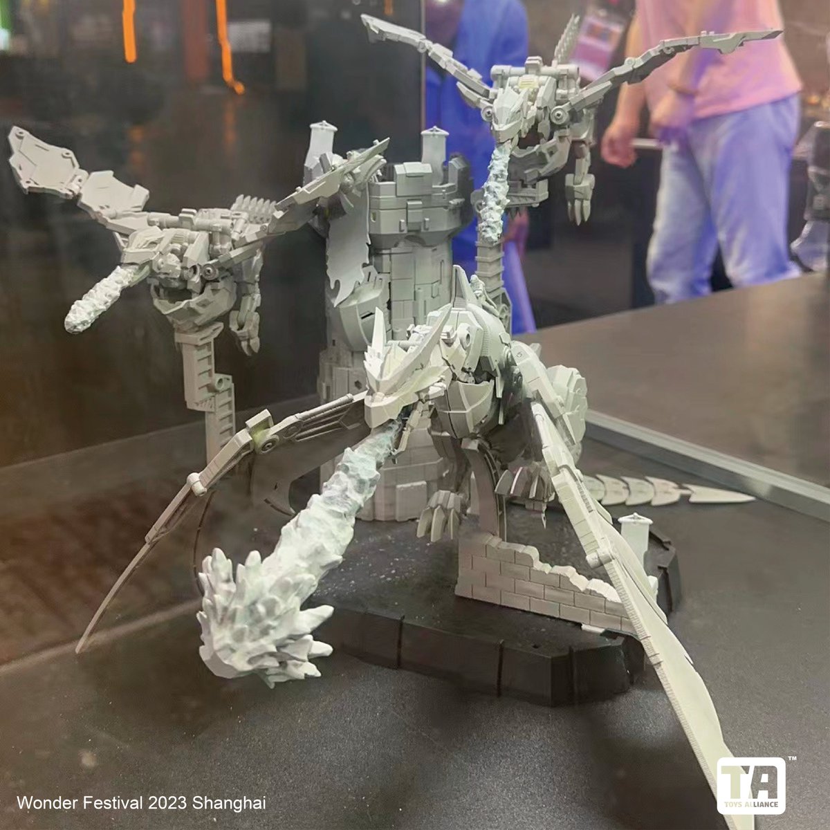 ARCHECORE_BvsB's tweet photo. 飛竜騎士レナータが上海ワンフェスで展示中！ #上海ワンフェス https://t.co/H4StCEqQsu