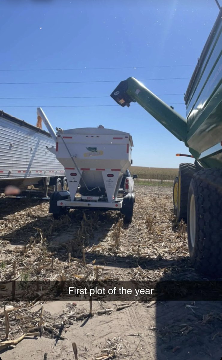 Time to roll! First plot of the year! #winninghasroots #Bayer4NE ⁦<a href="/Asgrow_DEKALB/">DEKALB Asgrow Seed</a>⁩ ⁦<a href="/DKAS_HP/">DEKALB Asgrow High Plains</a>⁩