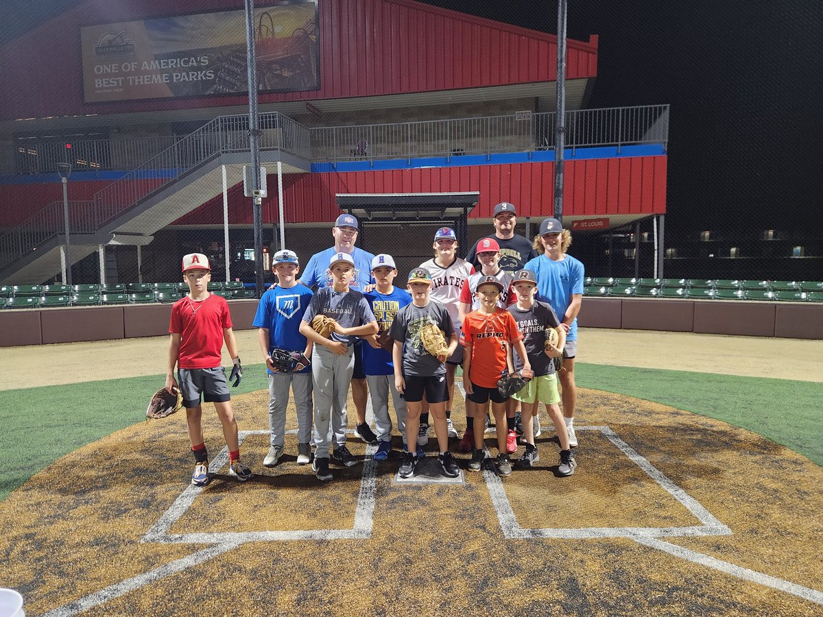 Sho-Me Sunfish (@shosunfish) on Twitter photo A young group of players training to be a future Sunfish at Ballparks of America <a href="/BOAbaseball/">Ballparks of America</a> A young group of players training to be a future Sunfish at Ballparks of America <a href="/BOAbaseball/">Ballparks of America</a>