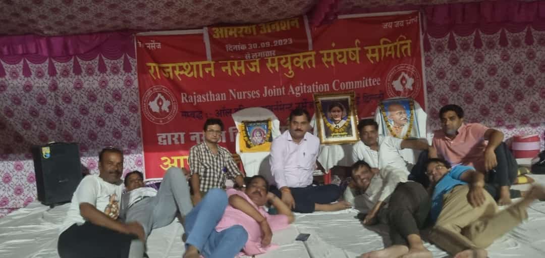 MAHIPAL200017's tweet photo. माननीय मुख्यमंत्री जी अब तो नर्सेज की पीड़ा समझो@ashokgehlot51 @GovindDotasra
@RajCMO @plmeenaINC @SachinPilot
@DRathore_INC
कीटोन बॉडी +2
स्वास्थ मे गिरावट शुरु।
श्री राजेंद्र राणा जी, के के यादव जी के लिए ईश्वर से करबद्ध प्रार्थना है कि हमारे जांबाज हीरो का स्वास्थ्य अच्छा रखे https://t.co/9kSiWwuhR9