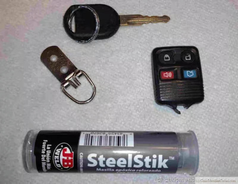 ChrisMsCorner's tweet image. Read More: chrismendlascorner.com/2018/01/11/qui…

Fix your Ford key fob with this quick guide. 

#DIY #FordKeyFob #FixIt