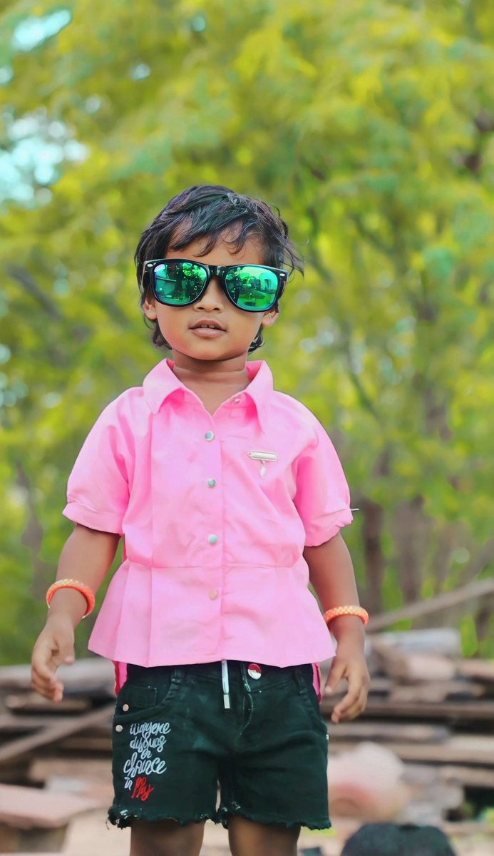 YouTuberIDoaja's tweet photo. Doaja Photoshoot | Cute baby #doaja #mrmugesh #melasirupothu #PMK https://t.co/5hAH5uIZmo