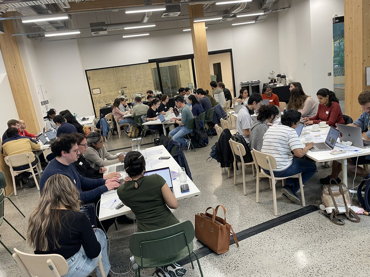 Alicia Oshlack (@aliciaoshlack) on Twitter photo Our <a href="/PeterMacRes/">Peter Mac Research</a> Computational Biology Research Sprint is in full swing! Computational biologists unite! Our <a href="/PeterMacRes/">Peter Mac Research</a> Computational Biology Research Sprint is in full swing! Computational biologists unite!
