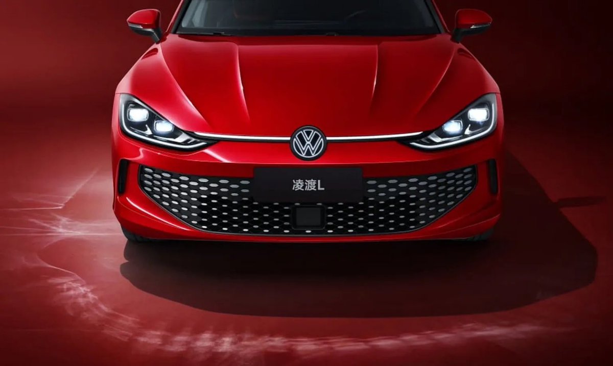 sh_fred's tweet photo. Parece que el @Volkswagen_MX Jetta 8 ya está en camino y, aunque seguiría fabricándose en Puebla, compartiría desarrollo con el Lamando chino.
Arquitectura MQB Evo, motor 1.5 TSI y silueta de coupé. ¿Qué les parece?
https://t.co/S14KuLjGcG https://t.co/Sa00Dfc1Mt