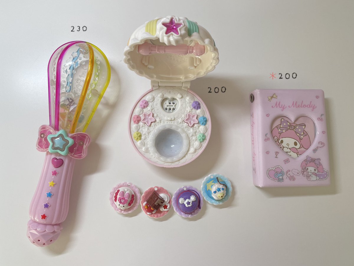 bubblethuday's tweet photo. ขายของสะสม🎀 

สนใจขอดูพตได้นะคะ

free shipping + แถมคีย์

* สีแดงมีตำหนินะคะ

#ตลาดนัดพรีเคียว #ตลาดนัดพริตตี้เคียว #ตลาดนัดprecure #ตลาดนัดprettycure #ตลาดนัดอนิเมะ #ของเล่นญี่ปุ่นมือสอง #ของเล่นญี่ปุ่น #ตลาดนัดsanrio https://t.co/bgXdpbGUDI