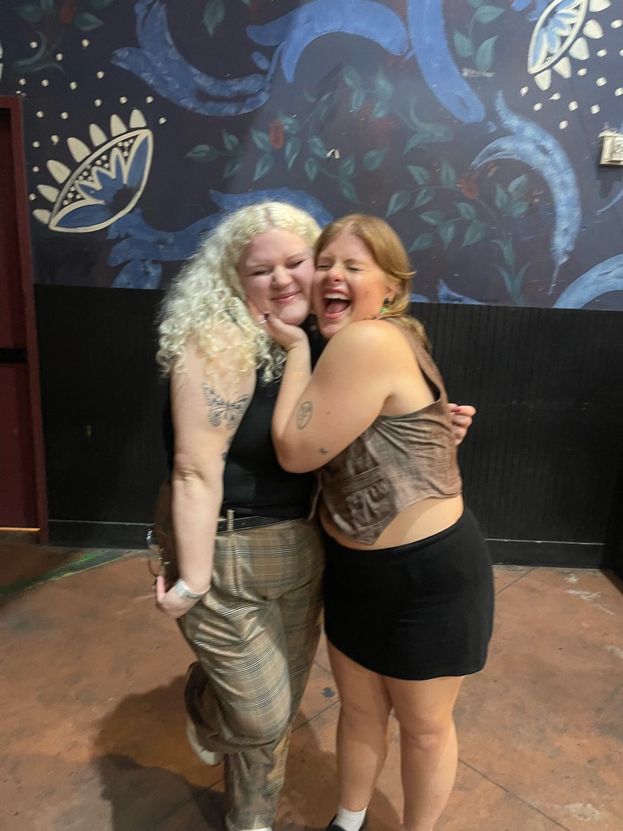moonyblck's tweet photo. yea yea just a little update https://t.co/dIFr2pzorx