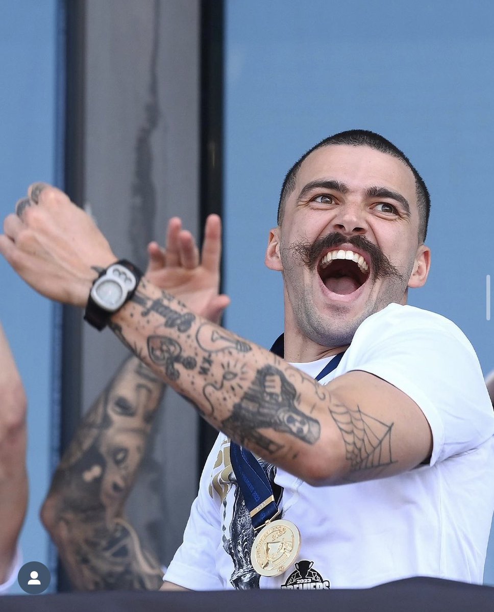 Flagfooppies tweet media