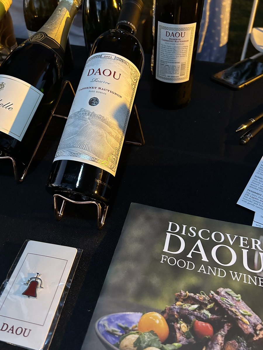 Loved trying the wines by Daou Vineyards @TulsaGardenCenter #WineAndRoses event. #DaouVineyards #TulsaGardenCenter