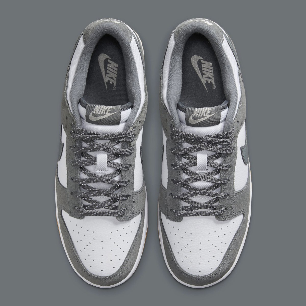 JustFreshKicks's tweet photo. The Nike Dunk Low “Grey Suede” releases tomorrow at 10am ET 🌪️

Link -> https://t.co/MkxetM4bqI https://t.co/UDjgrFcmv6