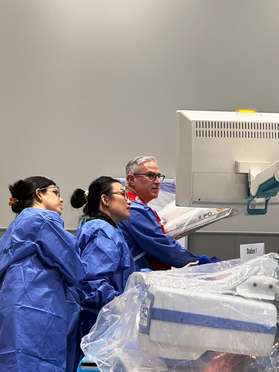 DrLizGenovese's tweet photo. That's a wrap!! Phenomenal two day didactic and hands on @VascularSVS #CPVI course with @VascularMD @VikKashyapMD @DrPatGeraghty @AmputationSuck @monteromiguel @surgmax @ChandraVenita @AnahitaDua @scarolinavasc @pschneidermd1 @PennVascular @pennsurgery https://t.co/J7EpI0xVG2