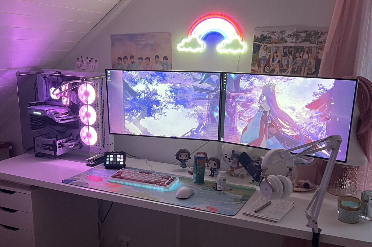 _ay_kan_'s tweet photo. @HipyoTech My pride and joy 💕💕 (1st pic is older but looks cleaner so 😥）my first ever pc build, pretty happy with it! It’s nothing special but it’s mine and I love it  🥰 https://t.co/WlN9VB6Yqf