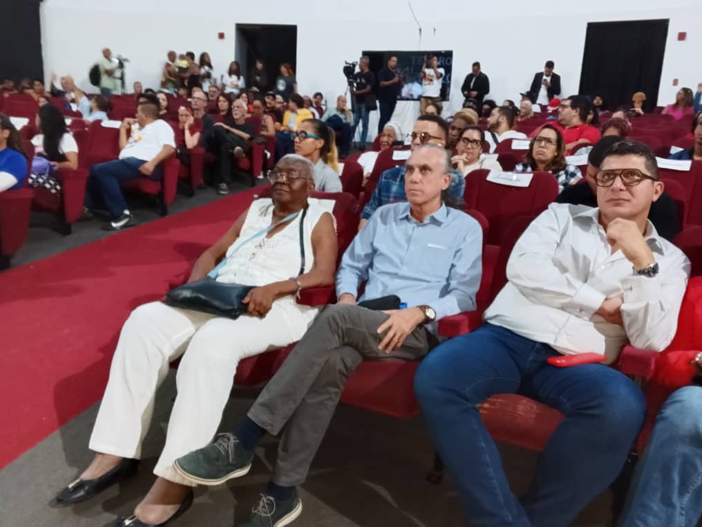 amazonia_films's tweet photo. ¡Damos inicio al Festival Cumbe de San Agustín!

Del 02 al 07 Oct. te esperamos en:
La sala Teatro Alameda 
La Fila - Cine bajo las estrellas
Centro Cultural Parque Central
Nuevo Circo - Cine bajo las estrellas
Tiuna El Fuerte
Cinemateca Nacional
Petare
Sala Margot Benacerraf https://t.co/WUB2OljbiH