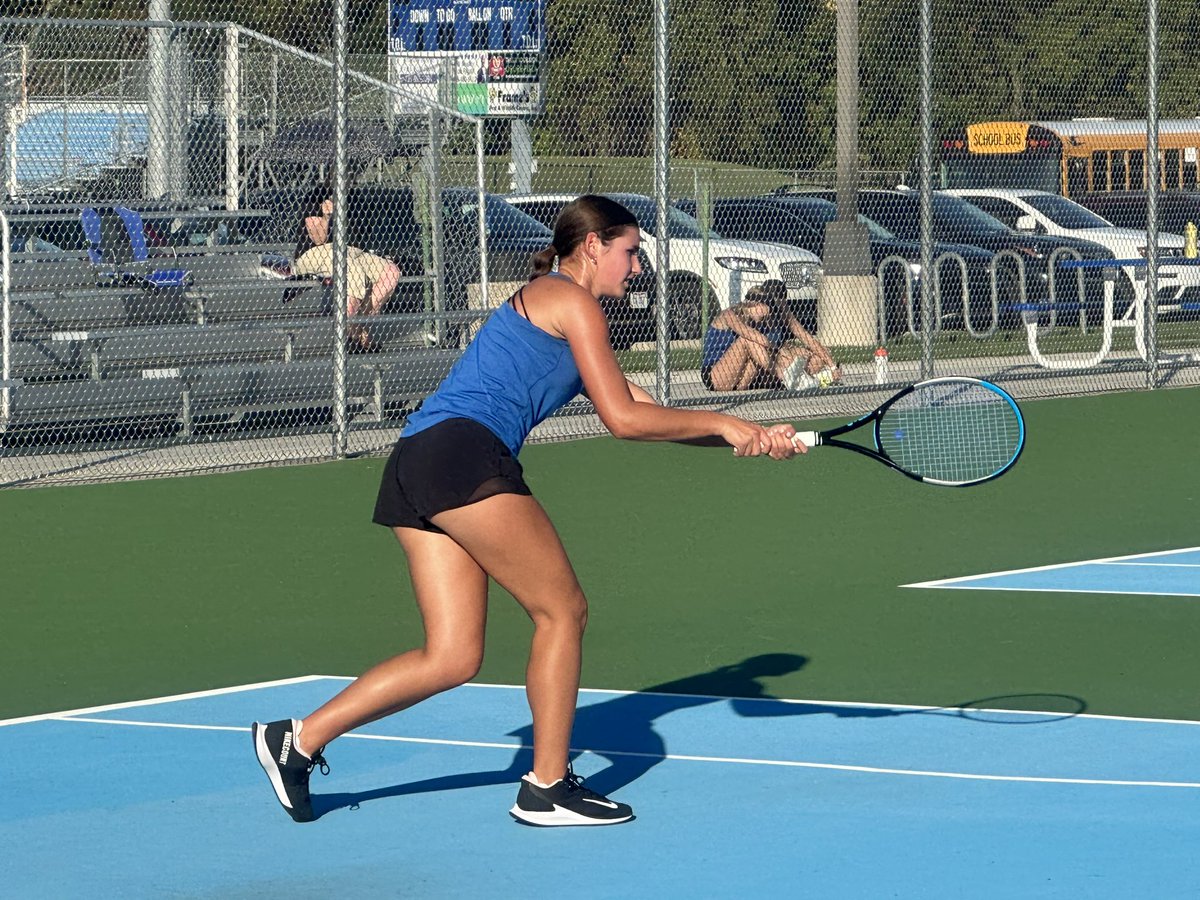 AWGirlsTennis's tweet photo. AW 5 Norwalk 0.  Great team win to move to the quarters of the state team tourney. https://t.co/V5Q5o5GXik
