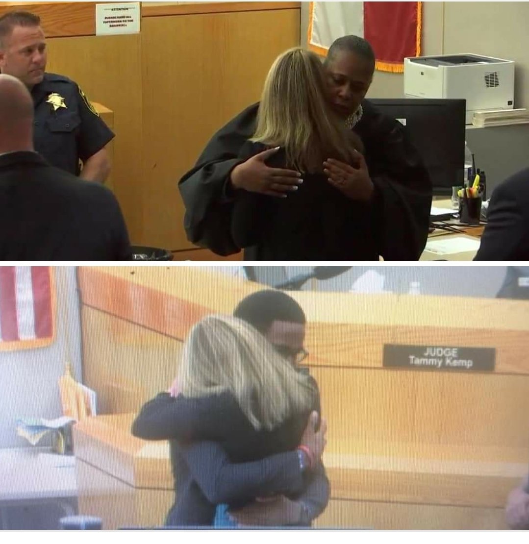 YtH8r's tweet photo. 4 years ago today #AmberGuyger received hugs from the judge and victim's brother during her light sentencing for homicide of a black man. https://t.co/Hi5NfRCmZ0