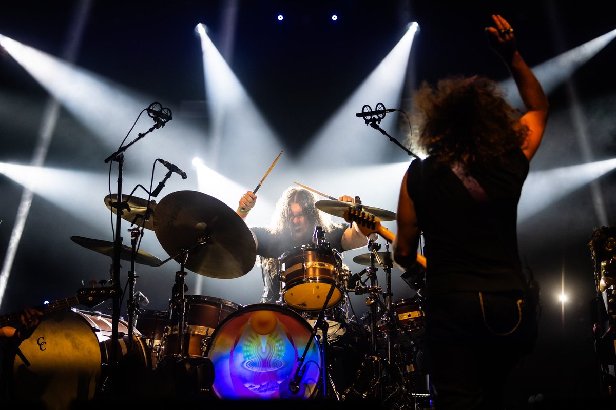 What an amazing time down in Memphis TN at <a href="/MemphoFest/">Mempho Music Festival</a> !!! so fun sharing the stage with our long time guitar hero <a href="/jmascis/">J Mascis</a> of <a href="/dinosaurjr/">Dinosaur Jr</a> and our old pal <a href="/BenOfHorses/">Benjamin Bridwell</a> from <a href="/bandofhorses/">Band of Horses</a> with such a fun audience!

📸: <a href="/Keithagriner/">Keith Griner</a>