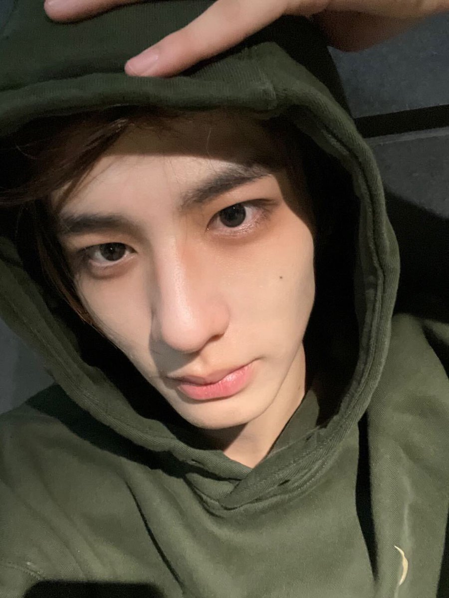 taesanb9t's tweet image. 𓈒   ۫  #LEEHAN llegó !   ۪    ֹ   

llegué para darte mucho amor y alegrar tus días.
si necesitas algo puedes @ o hablarme al dm y responderé rápidamente