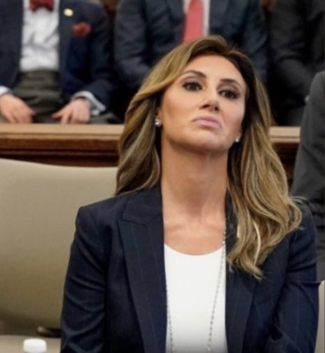 1 of 10/  Body Language Analysis No. 4720: Alina Habba in the Courtroom — Nonverbal and Emotional Intelligence — #BodyLanguage #BehaviorAnalysis #BodyLanguageExpert  #NonverbalCommunication #AlinaHabba #Habba #DonaldTrump