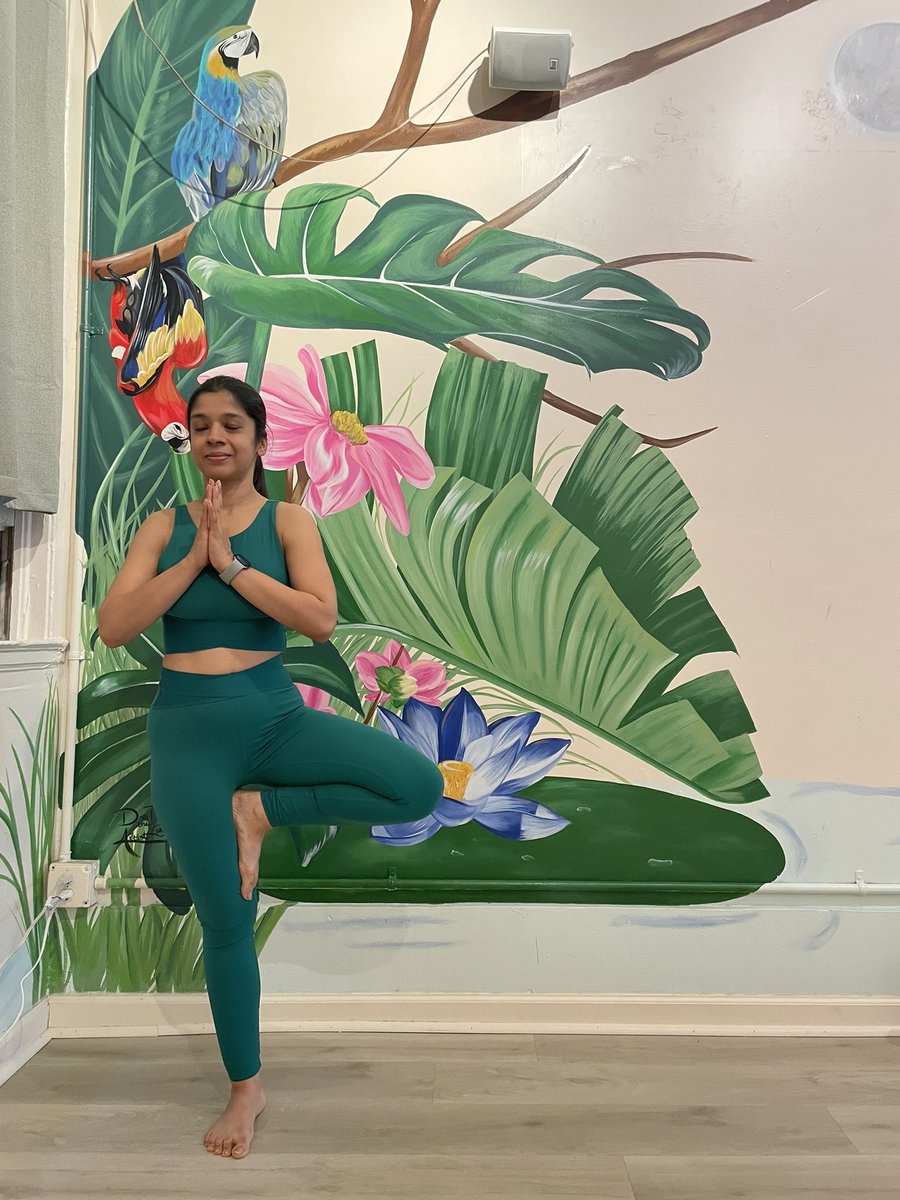 juhiek's tweet image. Branching out in the tree pose - reaching for new heights in life! 🌳🌟 #TreePoseGoals #BalancingAct