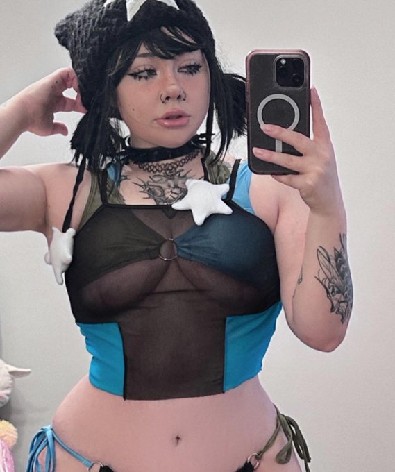 Who wants me https://t.co/yFlWrJVH7v